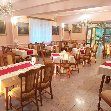 Panorama Hotell 3*